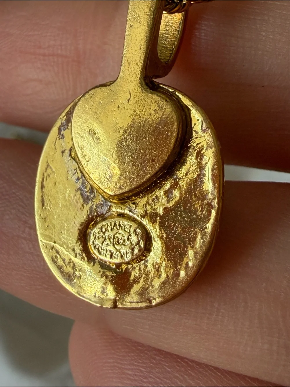 CHANEL Gold and Black Oval CC Pendant Necklace on Rope Chain